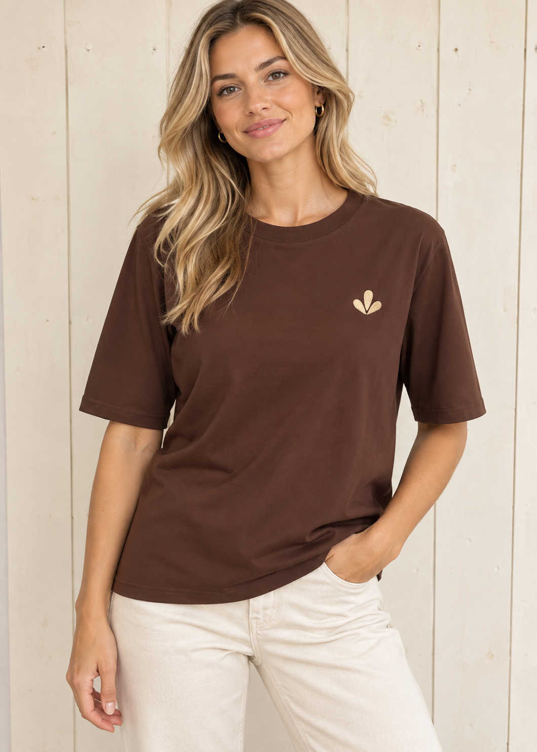 T-shirt Firina 5 brún