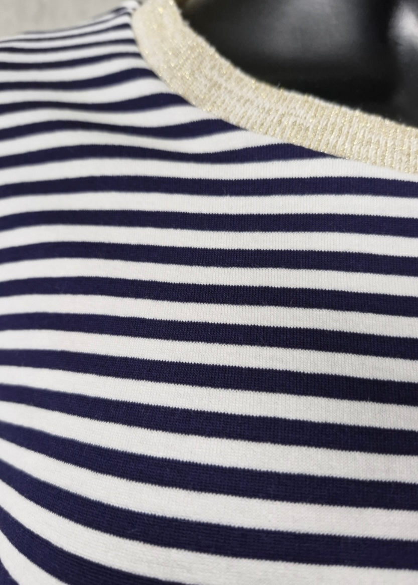 Blusa 26933, stríput myrkablá