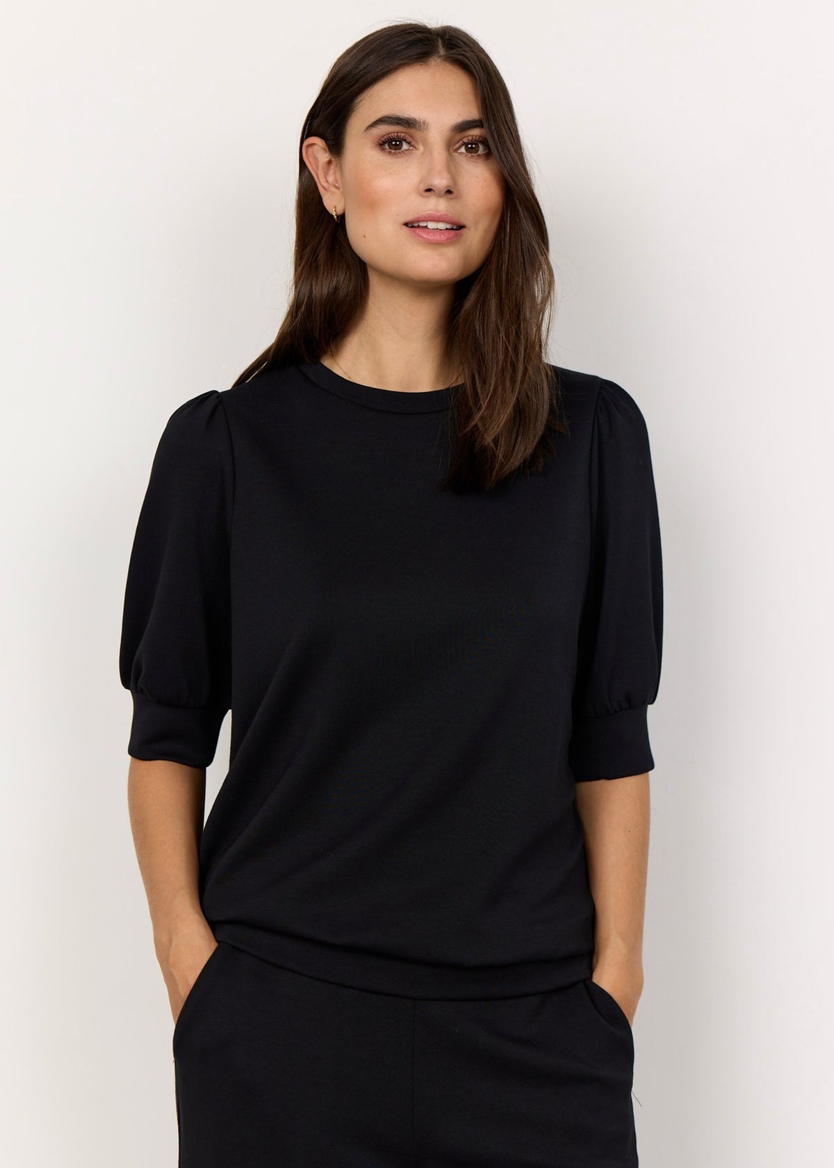 Blusa Banu 83, svørt