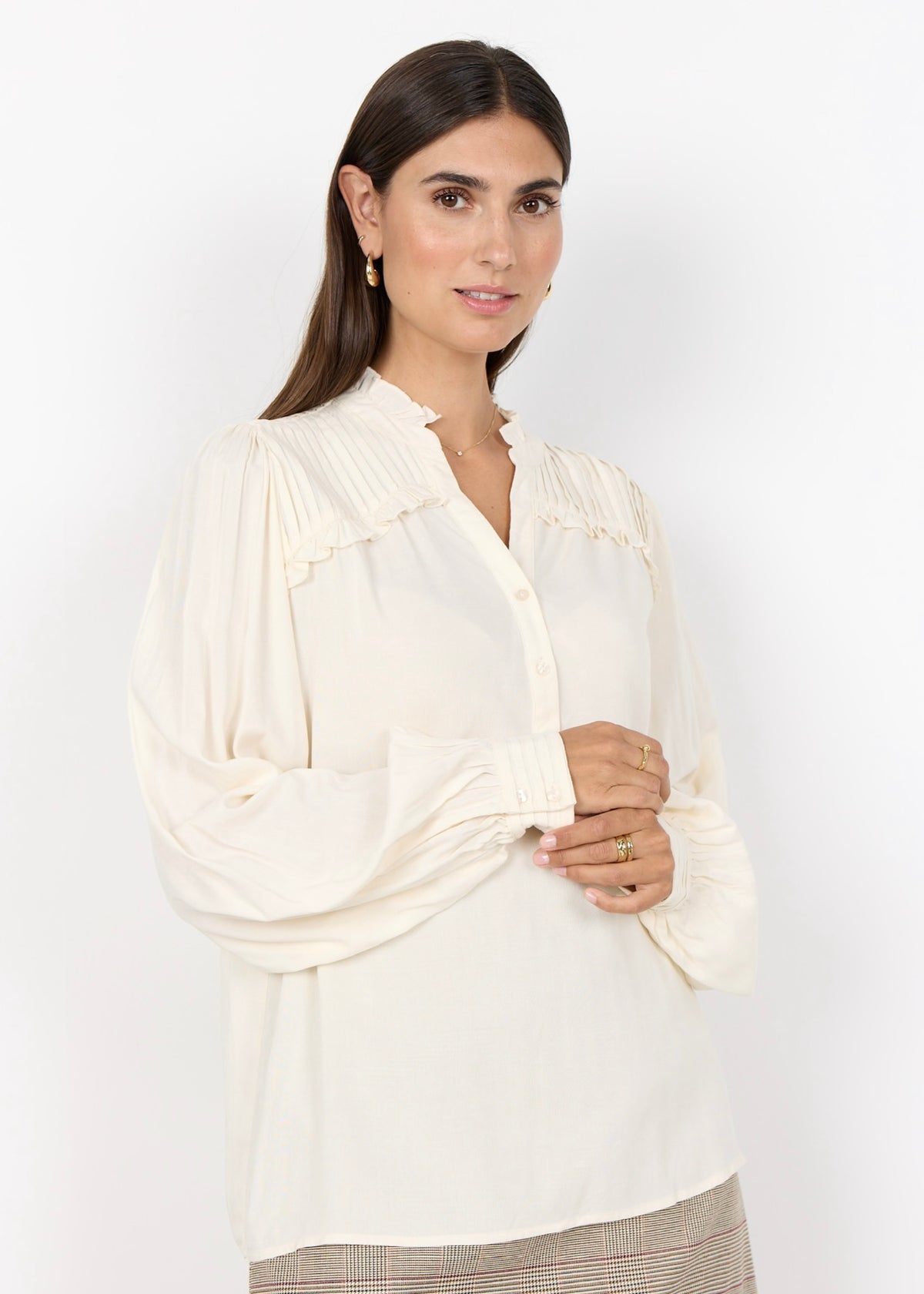 Blusa Radia 222, ráhvít