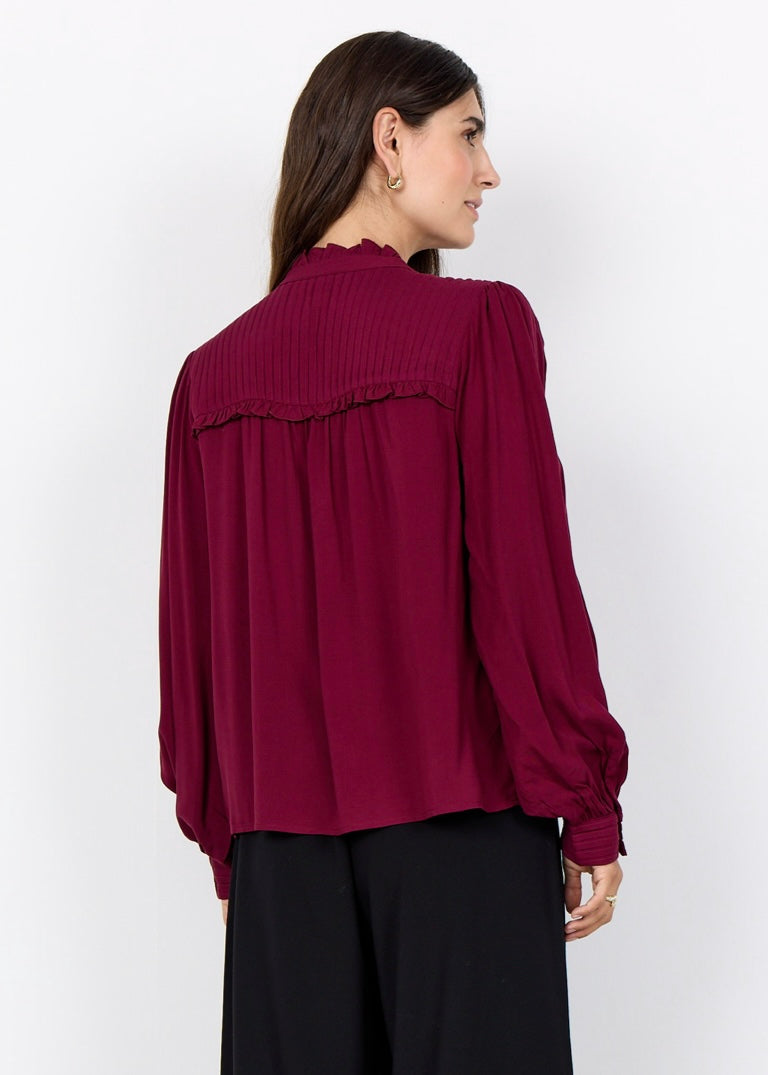 Blusa Radia 222, myrkareyð