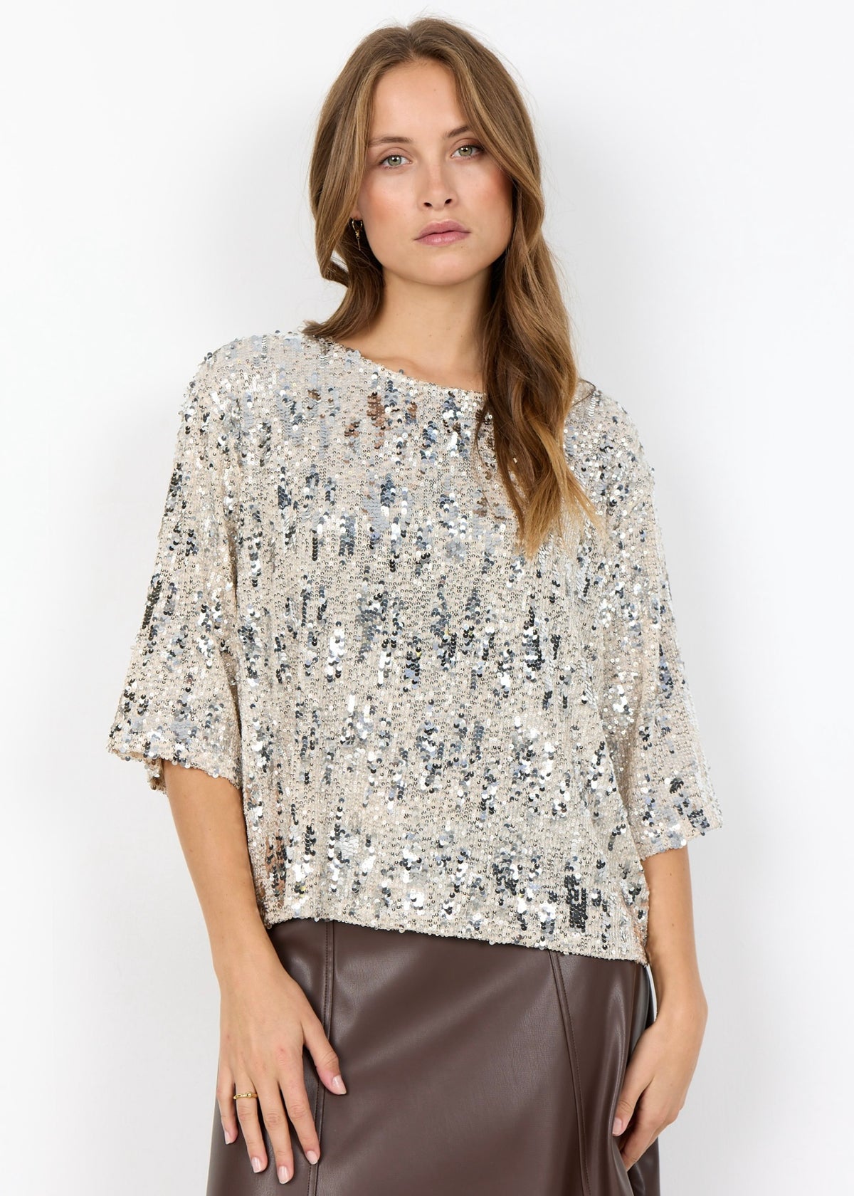 Blusa Angel 1, ráhvít