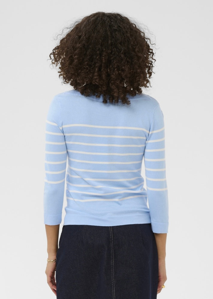 Blusa Lizza, ljósablá við hvítum strípum