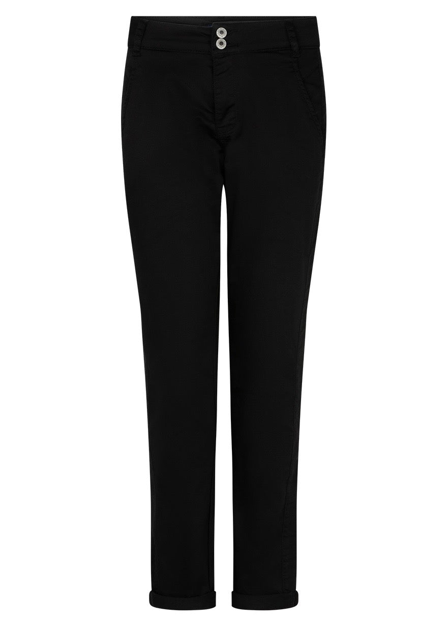 Buksur Demi jog 4711, svartar