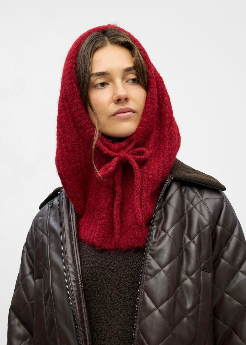 Hetta Balaclava, myrkareyð