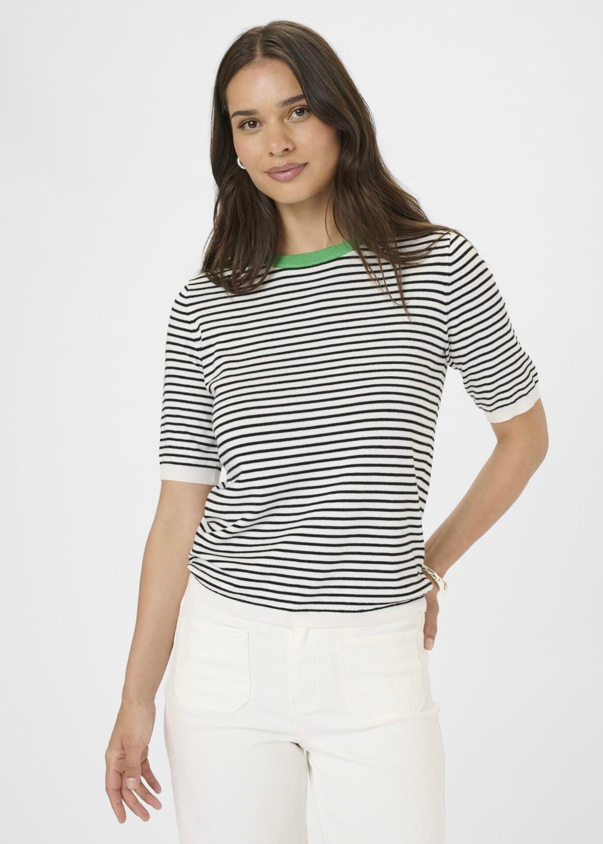 Blusa Lizza, grønan háls